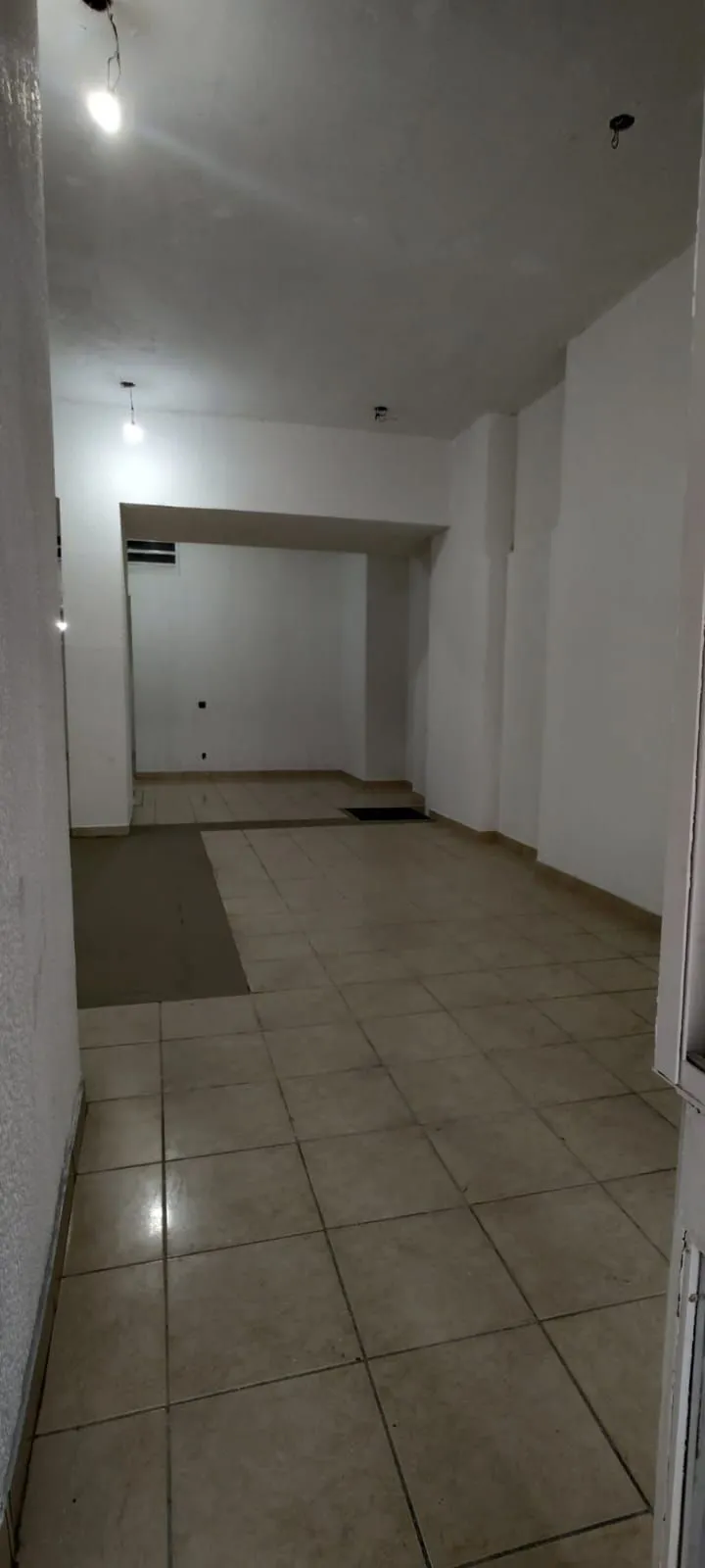 Imagem Sala Comercial térrea no Centro de Porto Alegre