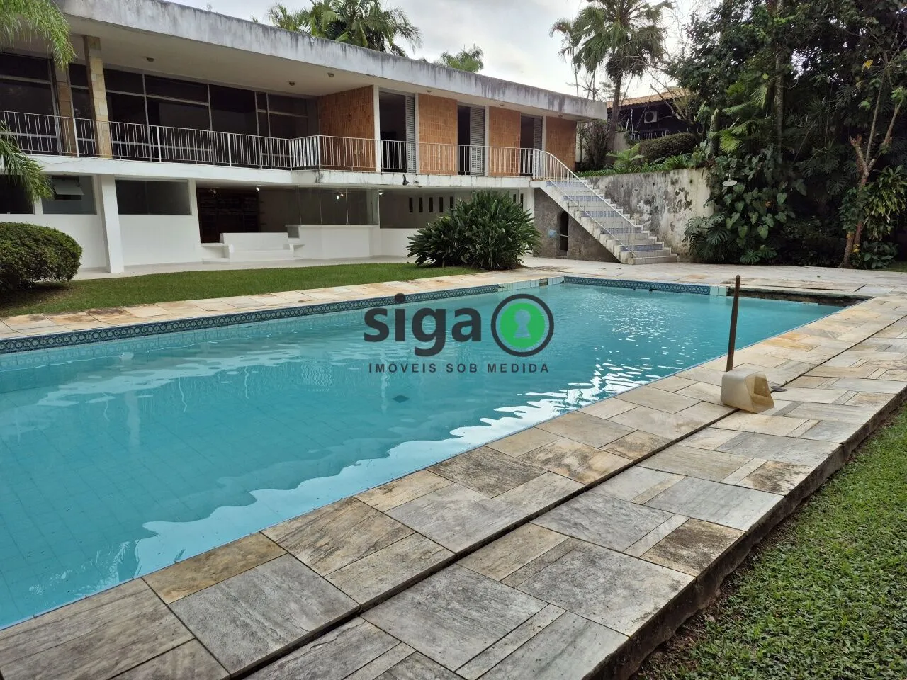 Foto do imóvel Casa a Venda no Retiro Morumbi com 4 quartos