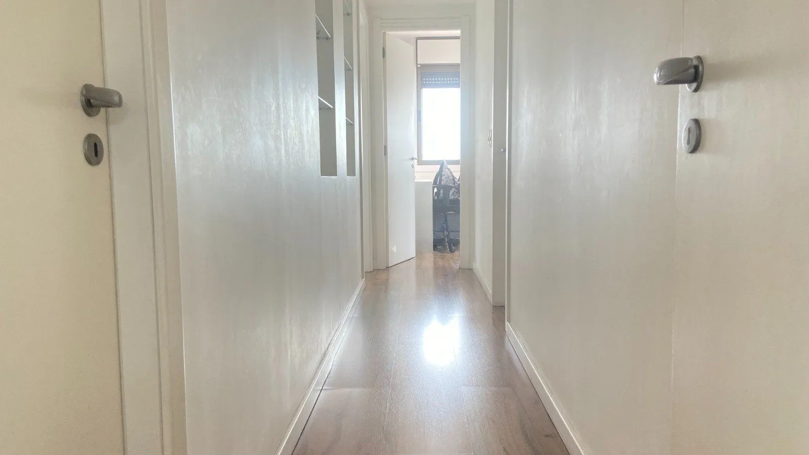 Imagem Apartamento com 3 quartos, 2 vagas e 100.7m² - Rua Botafogo - Menino Deus, Porto Alegre