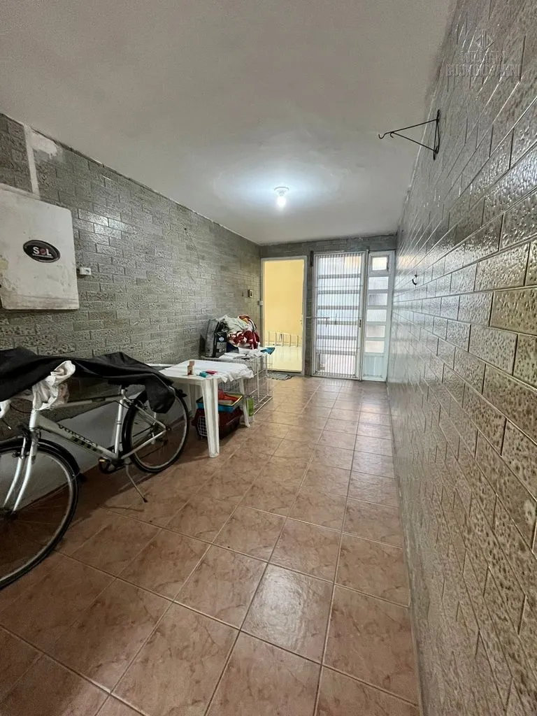Imagem Sobrado em Condomínio Fechado à Venda na Guilhermina