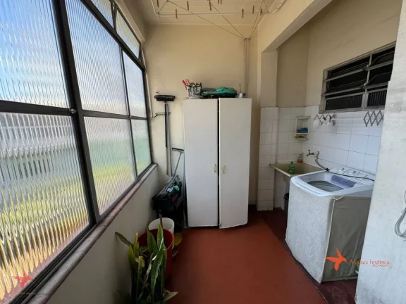 Imagem Charmoso apartamento de 3 quartos em Pinheiros, São Paulo-SP: 155,00 m²! Para reformar!