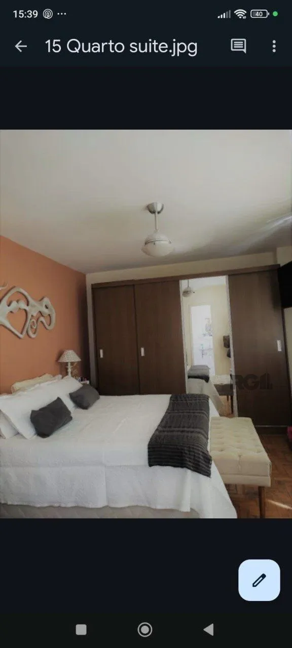 Imagem Apartamento de 130 m2,com 3 dormitórios e suíte, no bairro Jardim Botânico.