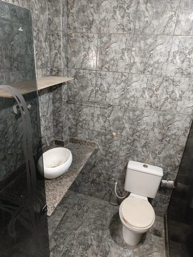 Imagem Casa em Condomínio para Venda em Itaboraí, Centro (Manilha), 4 dormitórios, 1 suíte, 2 banheiros, 1 vaga