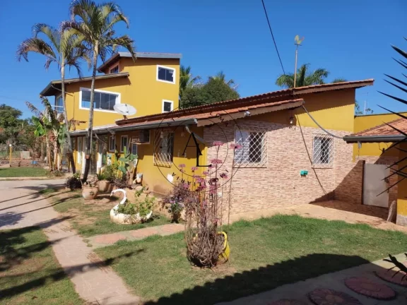 Imagem Chácara à Venda: 4 Dormitórios, Piscina, Área Gourmet em 1.250m2 de Puro Conforto