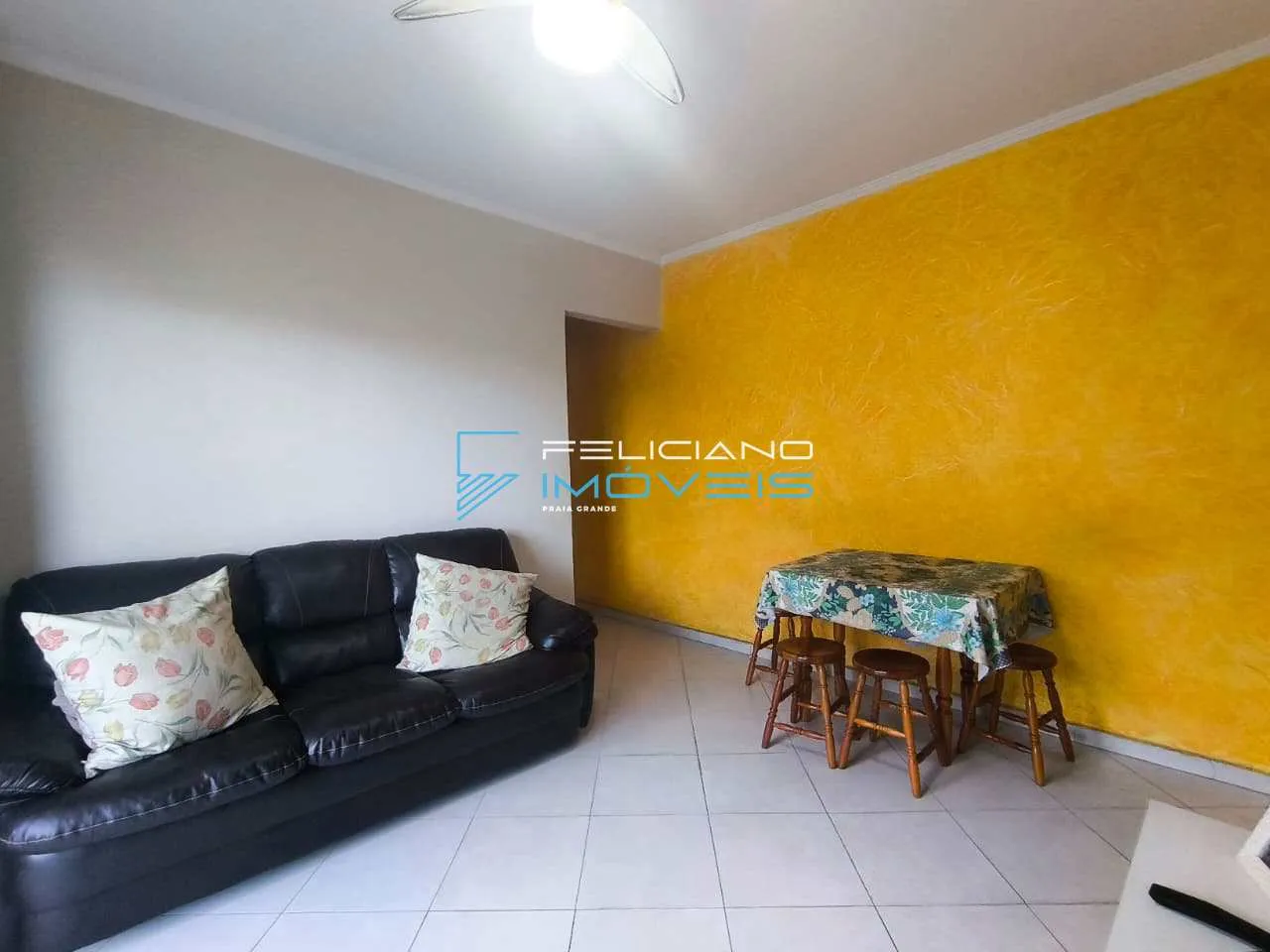 Imagem Apartamento com 2 quartos, Caiçara, Praia Grande - R$ 600 mil, Cod: 7455