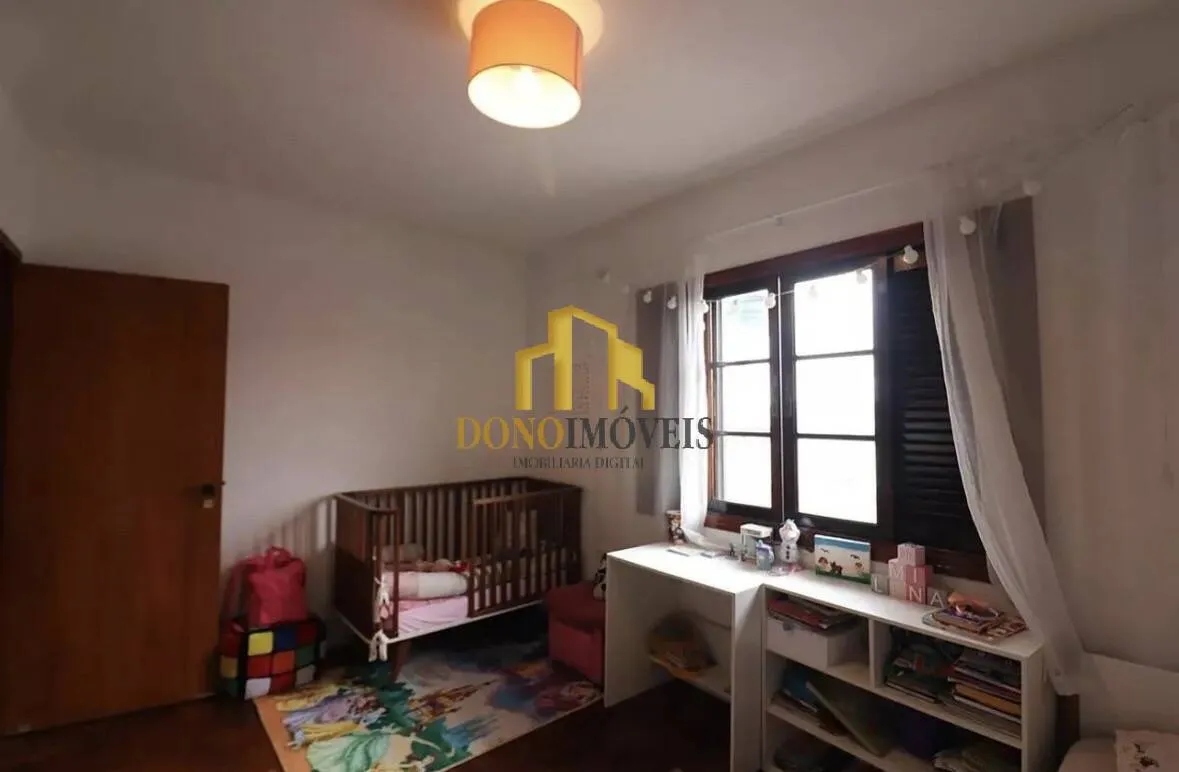 Imagem Sobrado 255 m² | 3 Dorms (1 Suíte) | 5 Vagas | Área Gourmet