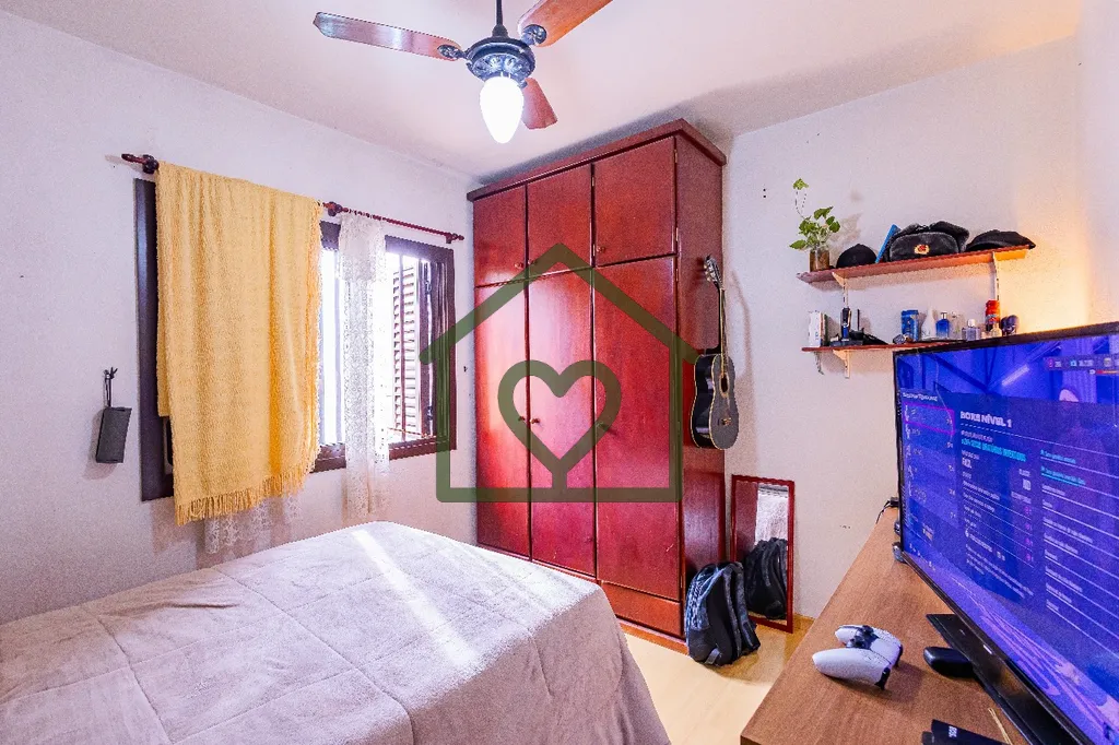 Imagem Casa à Venda no Bairro Cristal Apresentamos esta excelente residência localizada em uma das regiõ...