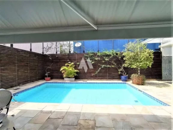 Imagem Sobrado à venda no Boqueirão - 5 dormitórios, 3 suítes e piscina