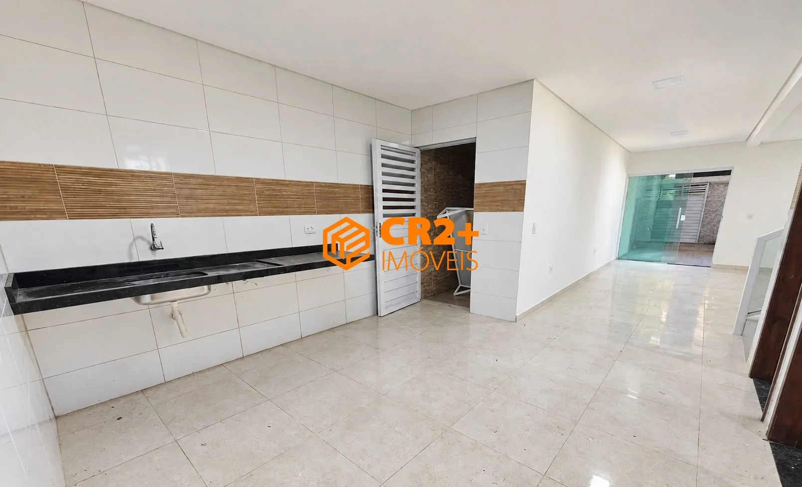 Imagem SOBRADO TRIPLEX À VENDA EM TAMANDARÉ - 4 SUÍTES, PISCINA E 1 VAGA