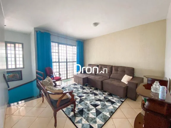 Imagem Sobrado à venda, 360 m² por R$ 550.000,00 - Residencial Solar Ville - Goiânia/GO