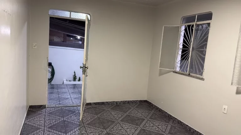 Imagem CASA RESIDENCIAL em MANAUS - AM, FLORES