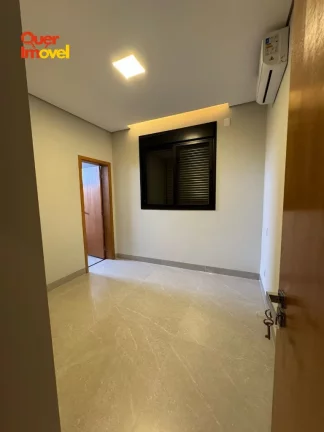 Imagem Casa em condomínio de alto padrão à venda em Ribeirão Preto-SP. 4 quartos, 4 suítes, 6 banheiros, 4 vagas de garagem. 192,85 m². Quer Imóvel Negócios Imobiliários.