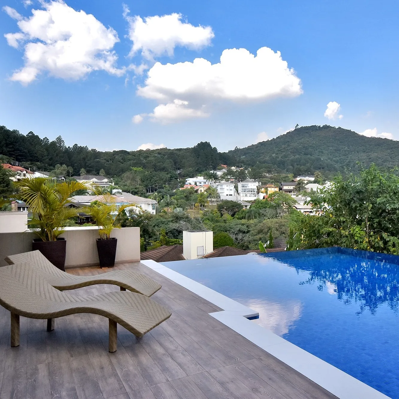 Imagem CASA RESIDENCIAL em SANTANA DE PARNAÍBA - SP, ALPHAVILLE