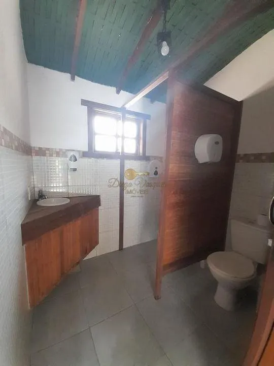 Imagem Comercial para Venda em Teresópolis / RJ no bairro Albuquerque