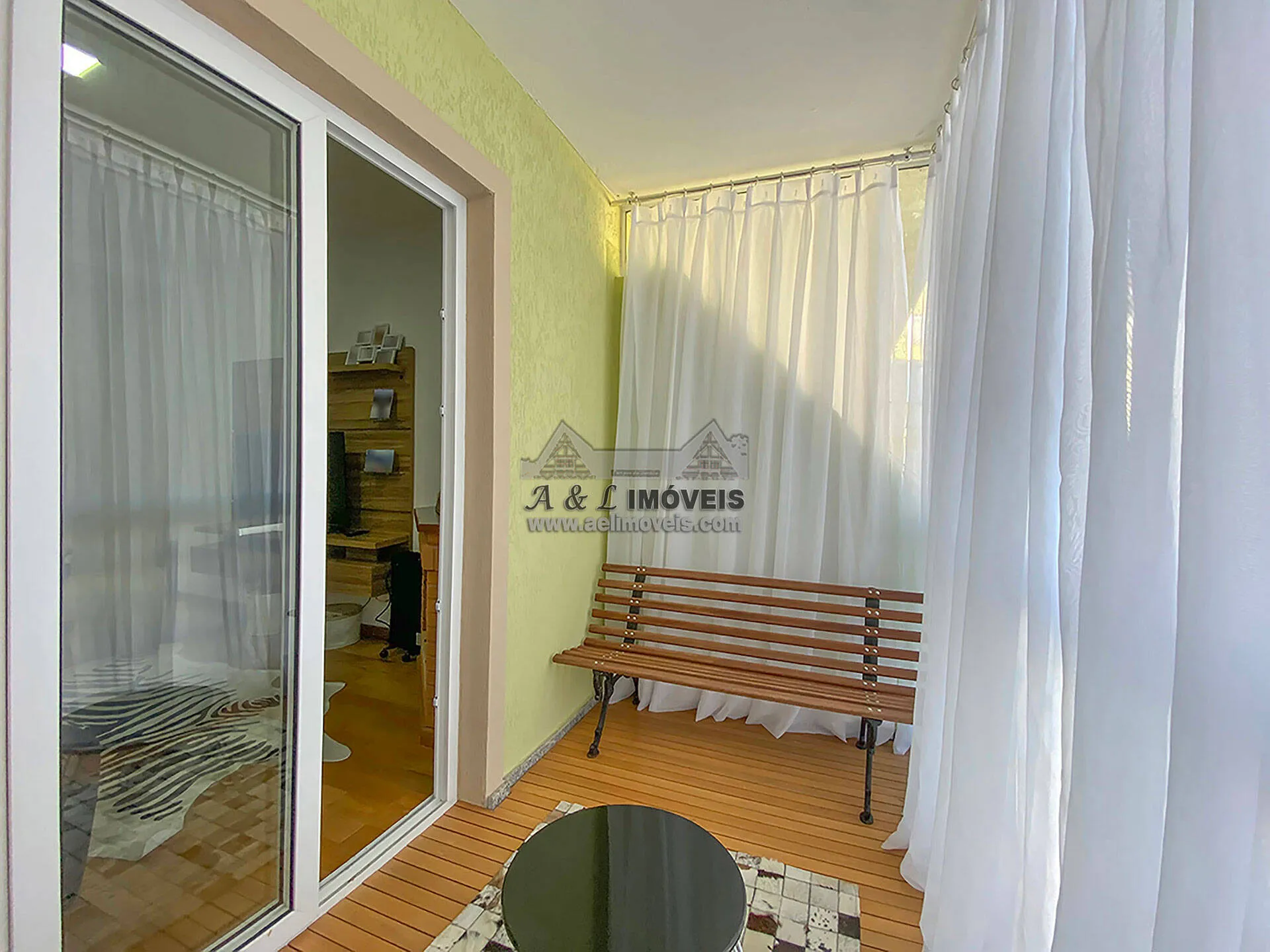 Imagem Apartamento à venda em Campos do Jordão - Com vista panorâmica