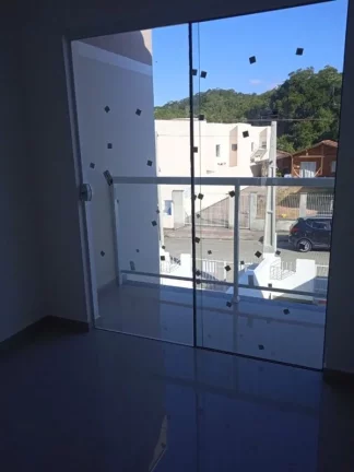 Imagem NOVO - 2 SUÍTES - QUINTAL FRENTE E FUNDOS - TOTAL PRIVACIDADE- SÃO JOSE - SC