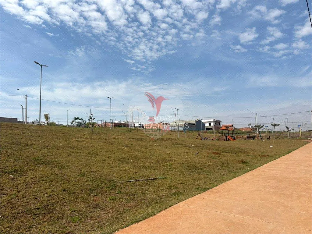 Imagem Lote/Terreno de 332m² no bairro Residencial Villacitá 2, em Lençóis Paulista