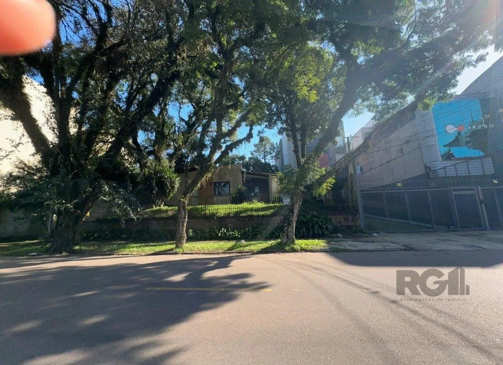 Imagem Vende-se terreno 965m² próximo a Protásio Alves e Prof. Cristiano Fischer - Petrópolis