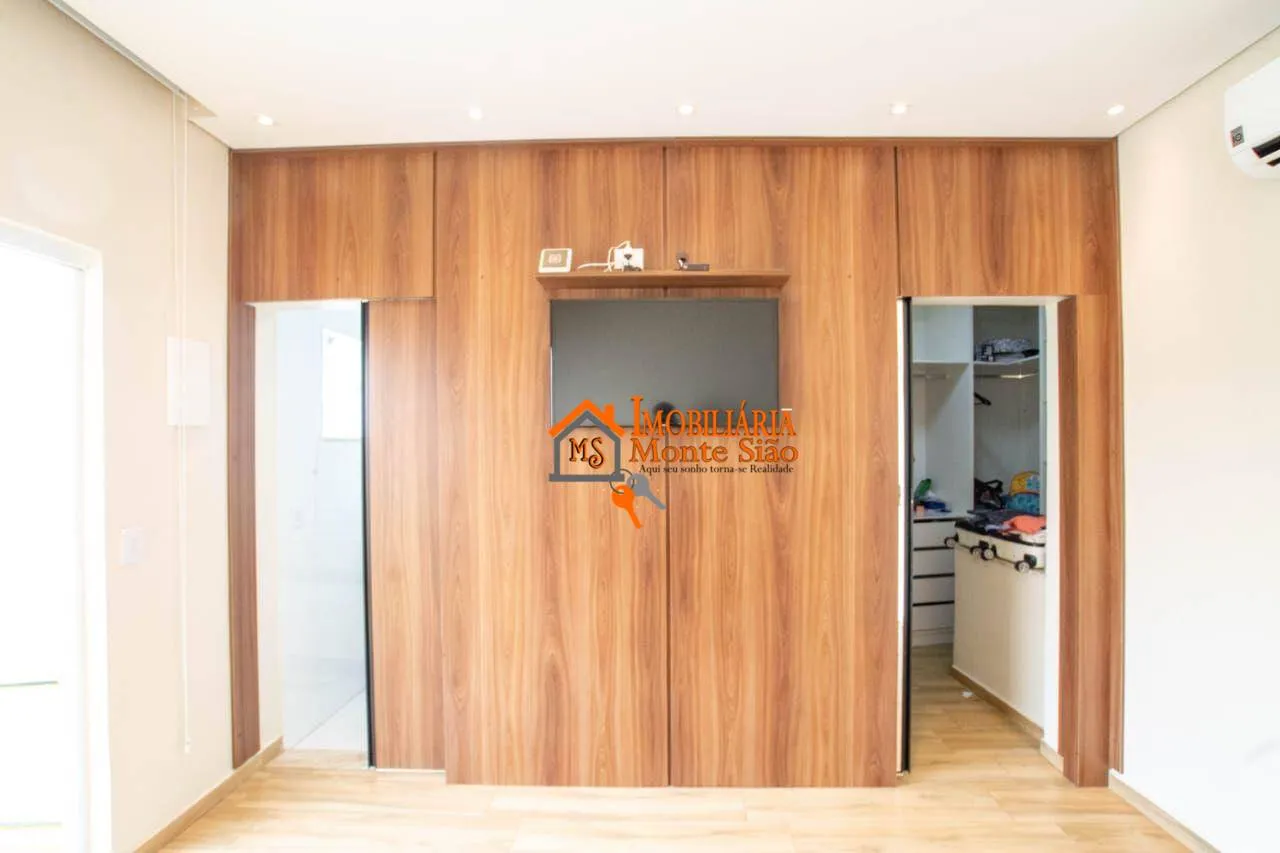 Imagem Sobrado com 3 dormitórios à venda, 140 m² por R$ 750.000,00 - Jardim Presidente Dutra - Guarulhos/SP