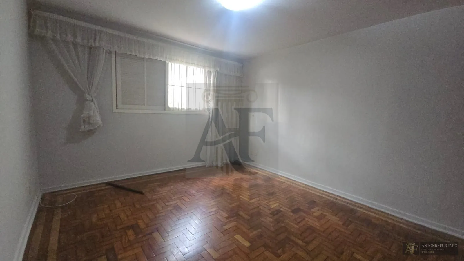 Imagem Casa à venda em Jardim Londrina, São Paulo