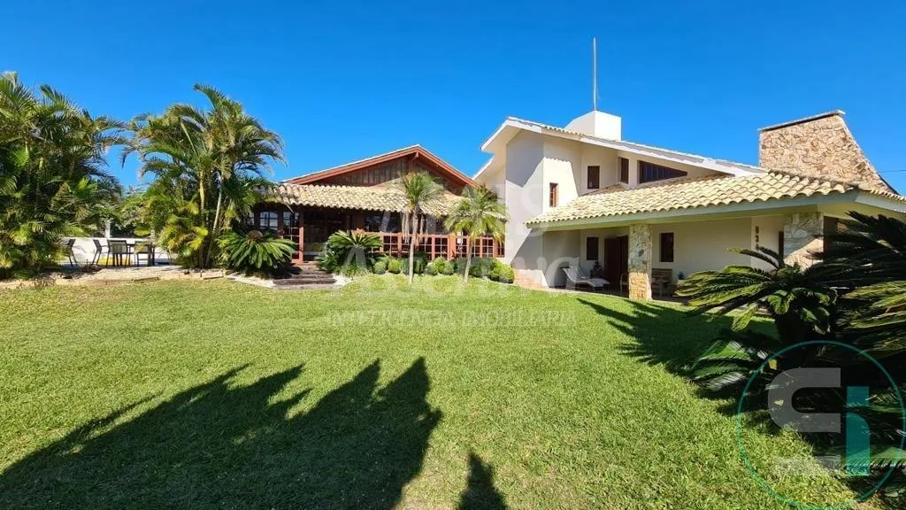 Imagem Casa mobiliada com 06 dormitórios em Xangrilá Atlântida