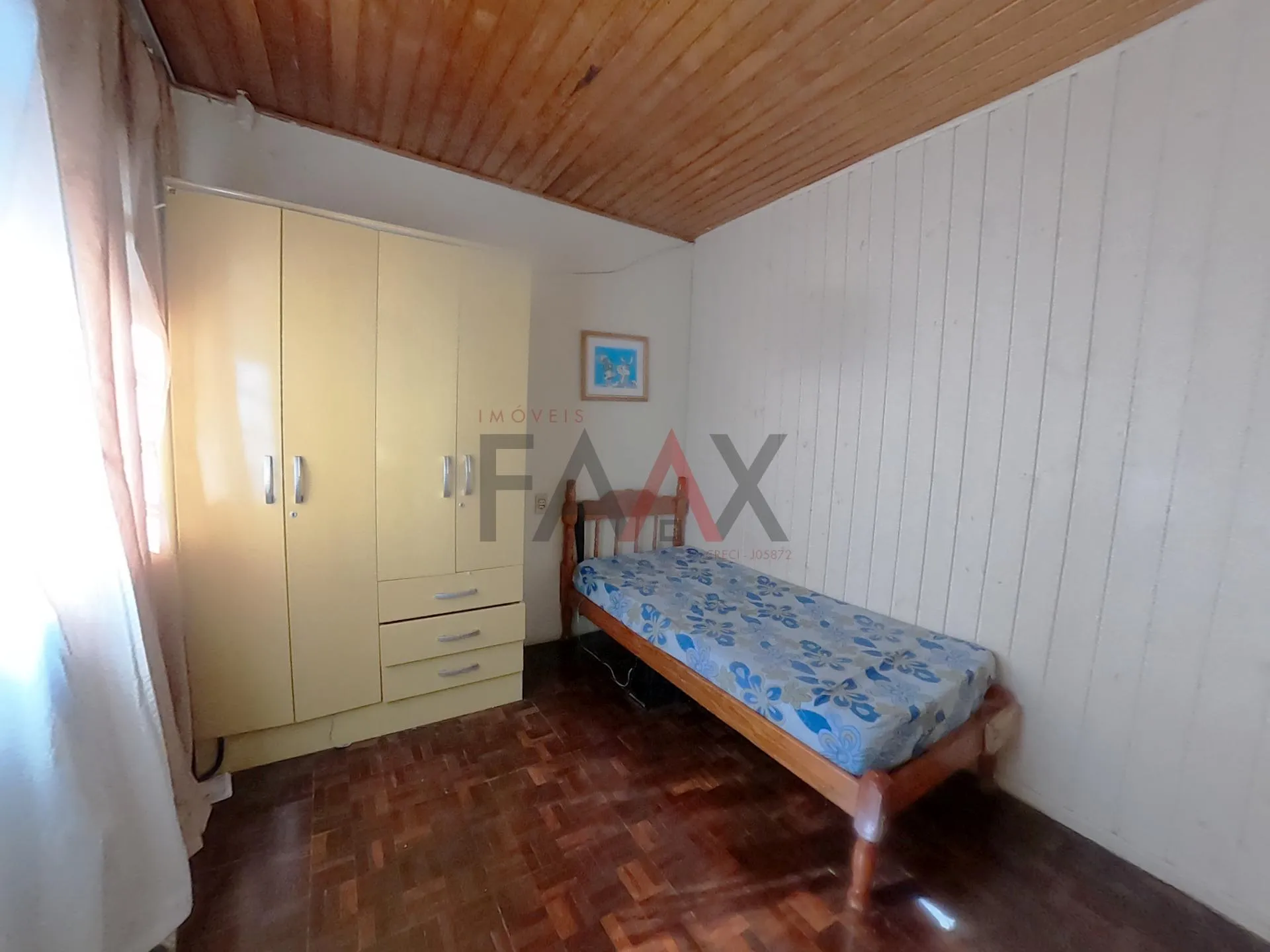 Imagem Casa a venda com terreno de 600m localizado no bairro dos Estados em Guarapuava