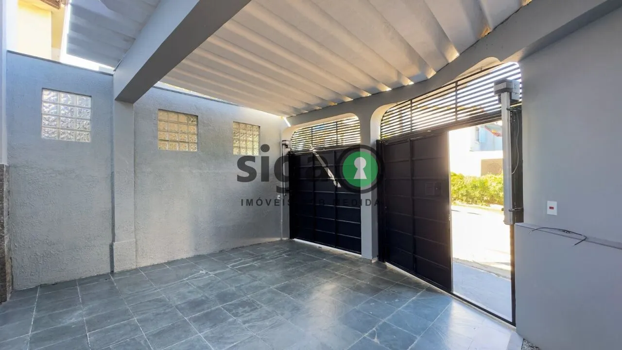 Imagem Casa à Venda no Jardim Aeroporto ? 3 Dormitórios, Suíte, Quintal e Edícula