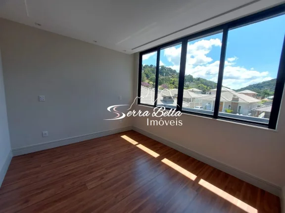 Imagem Casa com 4 dormitórios à venda, 400 m² por R$ 1.600.000,00 - Green Valleiy - Teresópolis/RJ