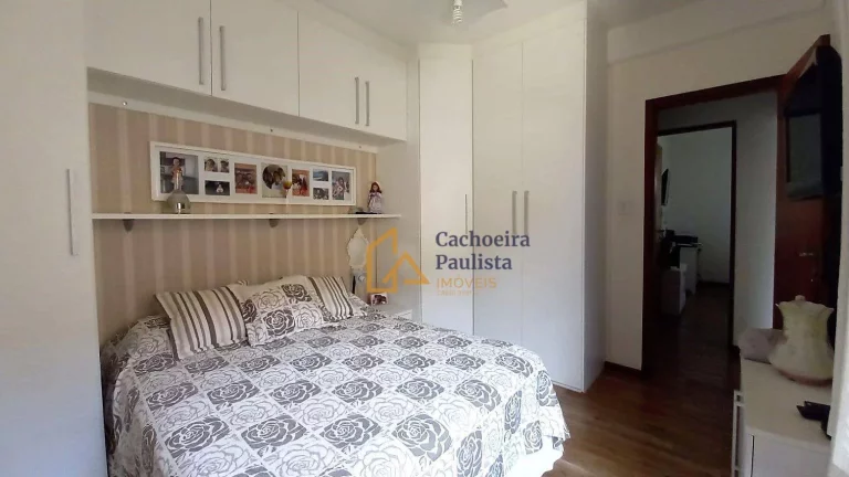 Imagem Casa com 4 dormitórios à venda - Margem Esquerda - Cachoeira Paulista/SP