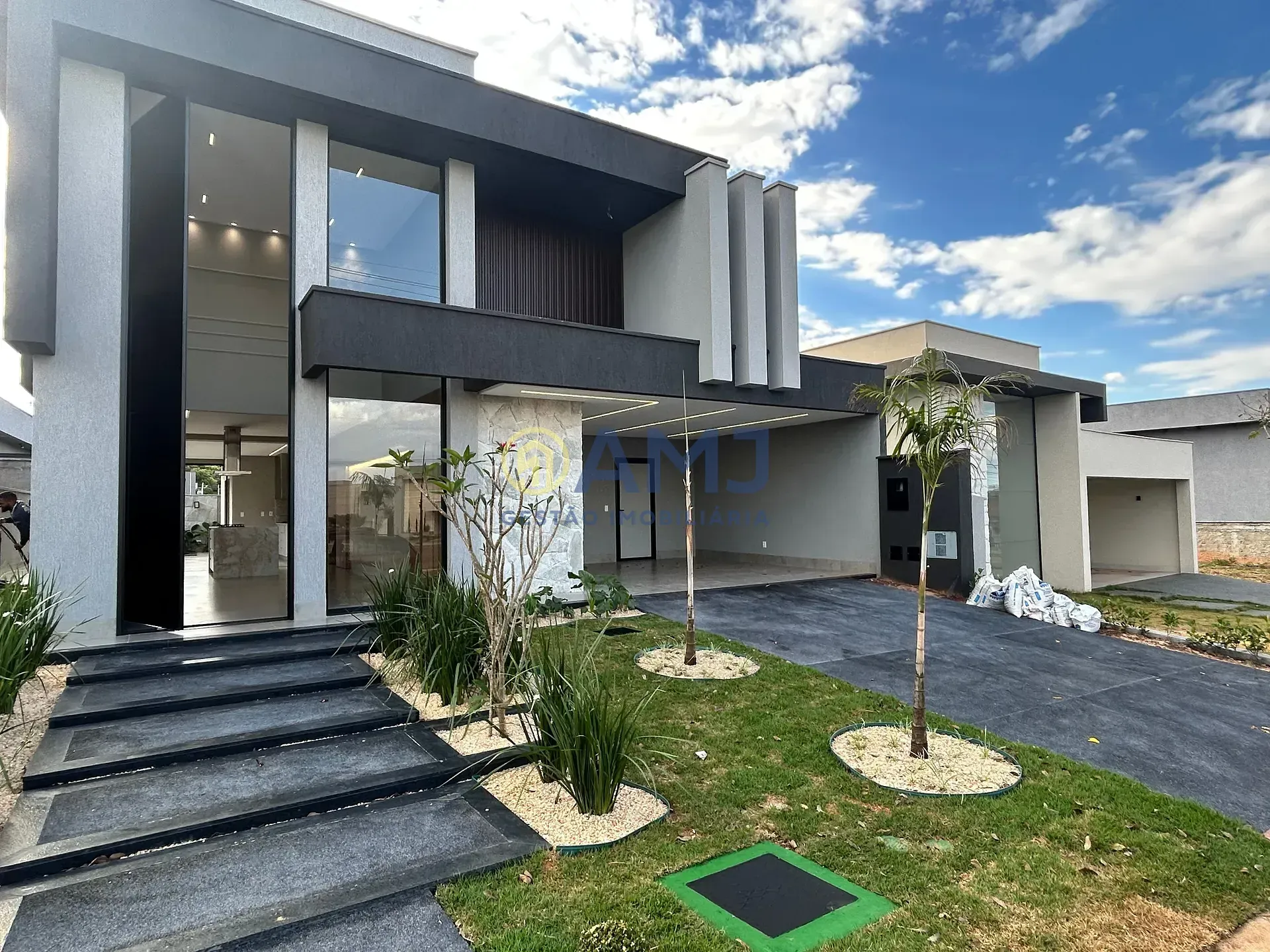 Imagem Casa à venda, Parqville Pinheiros, Aparecida de Goiânia, GO