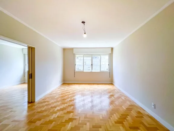Imagem Apartamento para venda no bairro Moinhos de Vento em Porto Alegre