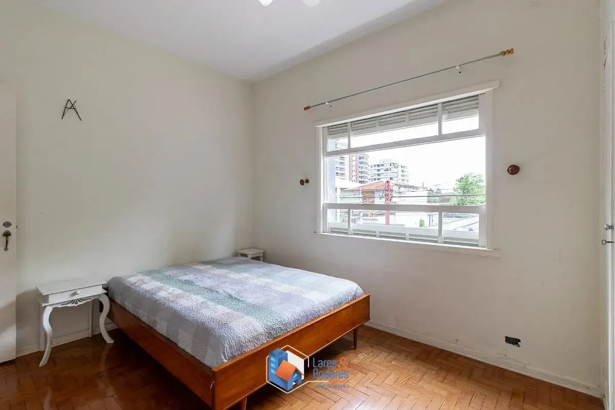 Imagem Casa para venda em Campo Belo com 4 quartos, sendo 1 suíte, 200m²