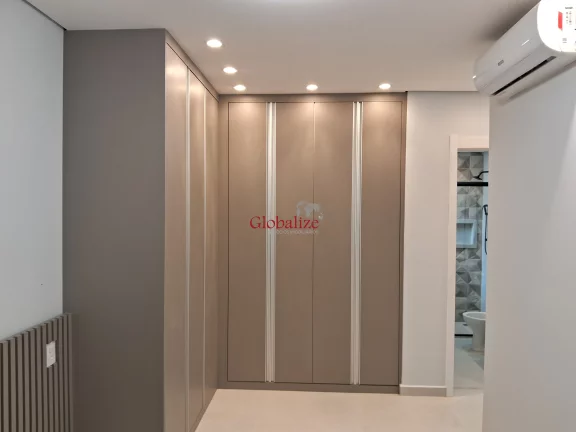 Imagem Belíssimo apartamento de 2 dormitórios em Santos no Marapé em condomínio de alto-padrão com piscina, quadras e muito mais, à venda por R$ 775.000,00