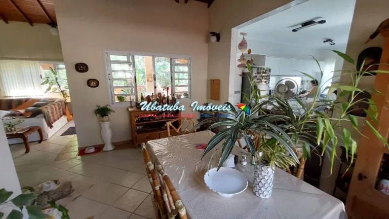 Imagem Linda casa em condomínio fechado