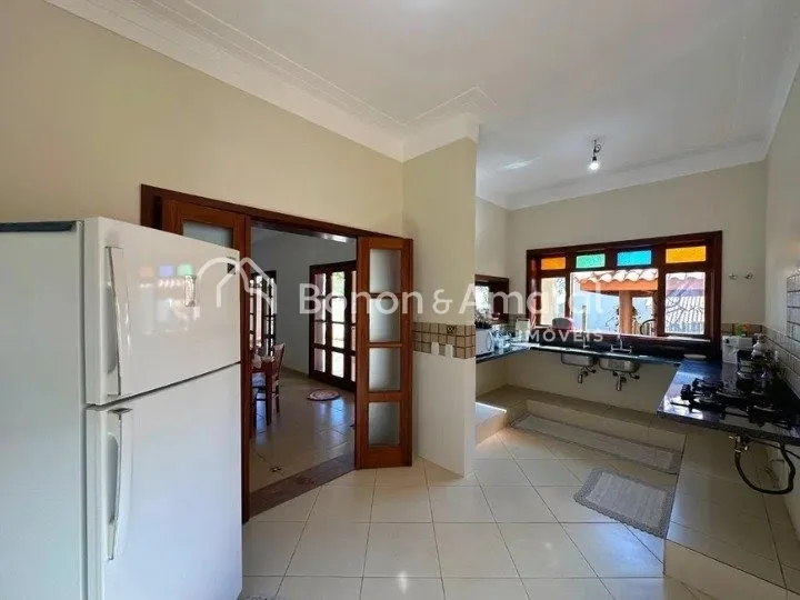 Imagem Casa de Condomínio com 274 m² e 4 Quartos, em Sousas - Campinas/SP