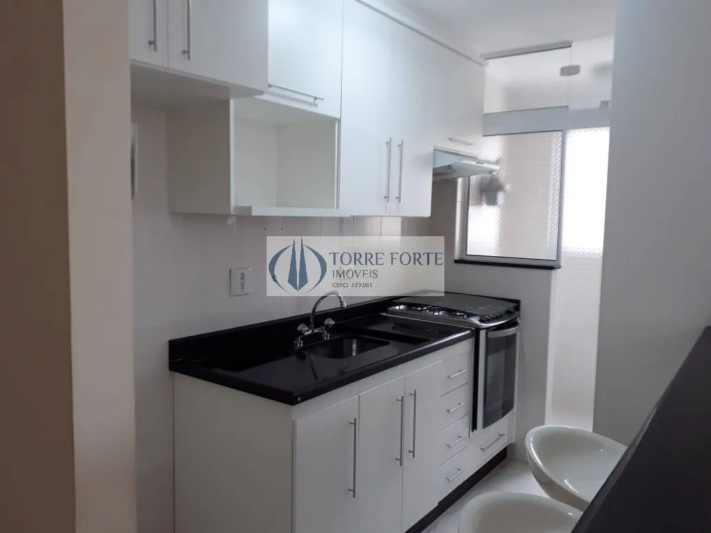 Imagem Apartamento com 2 dormitorios 1 vaga , varanda na Vila Guilhermina .