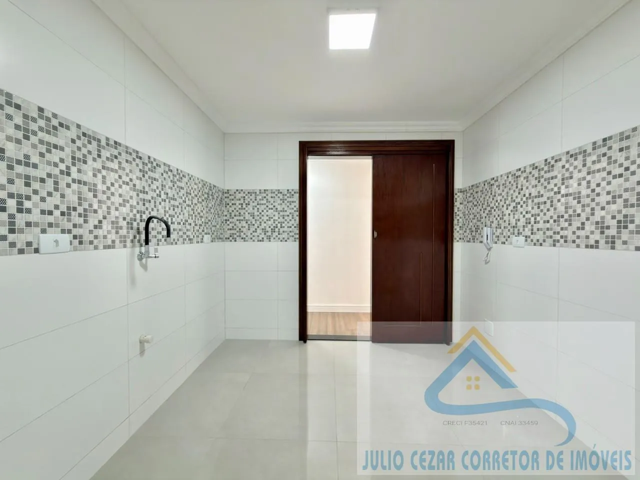 Imagem Apartamento para Venda em São José dos Pinhais, Três Marias, 3 dormitórios, 1 banheiro, 1 vaga