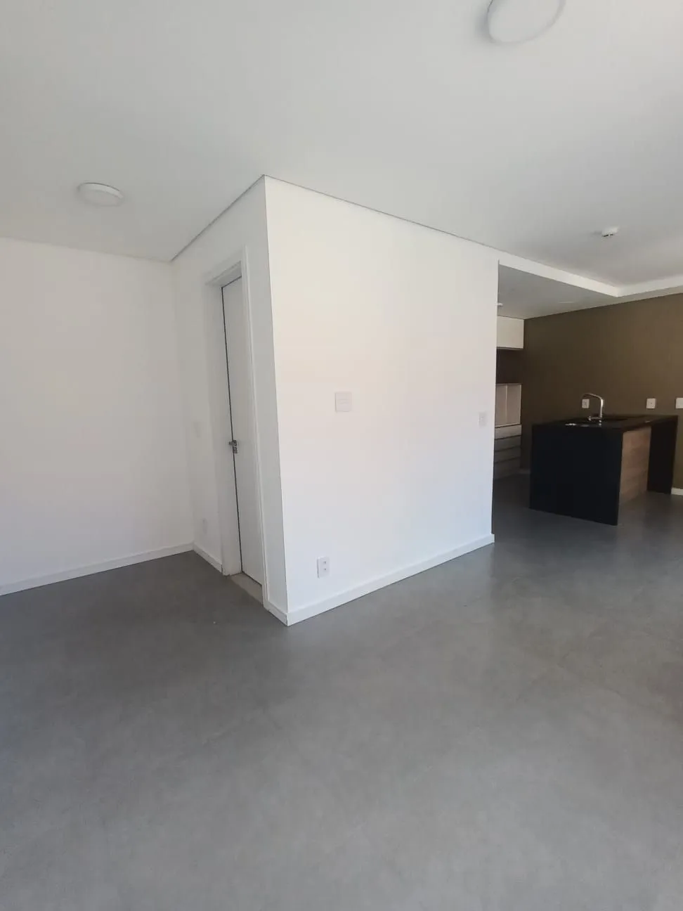 Imagem Studio, novo, desocupado, localizado no Bairro Cidade Baixa