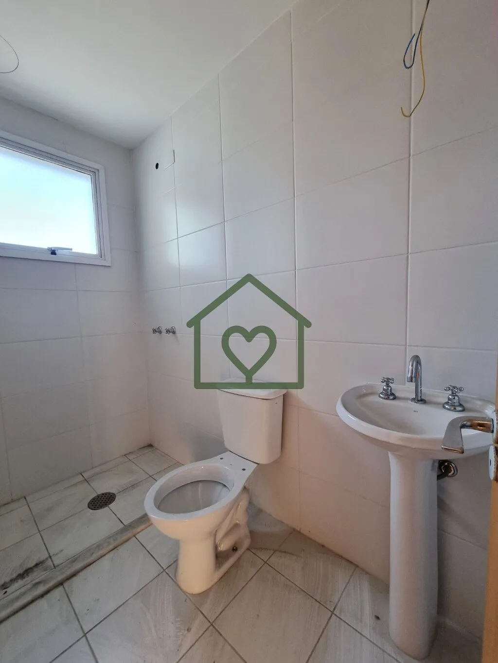 Imagem Astir vende na Av. Bento Gonçalves, apto 3D com vaga, pronto para morar, em andar alto, 2 banheiros...