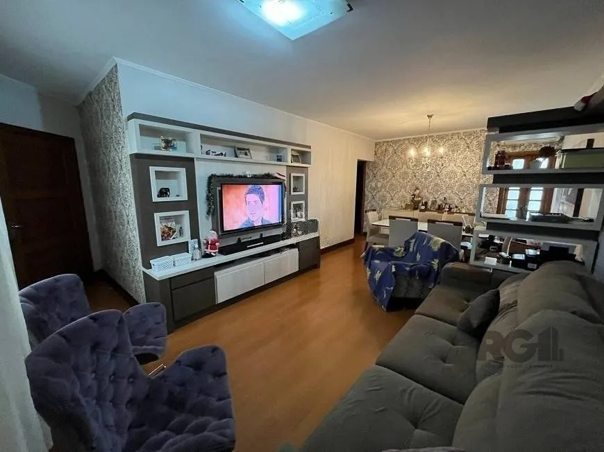 Imagem Casa de 200m², bairro Rubem Berta