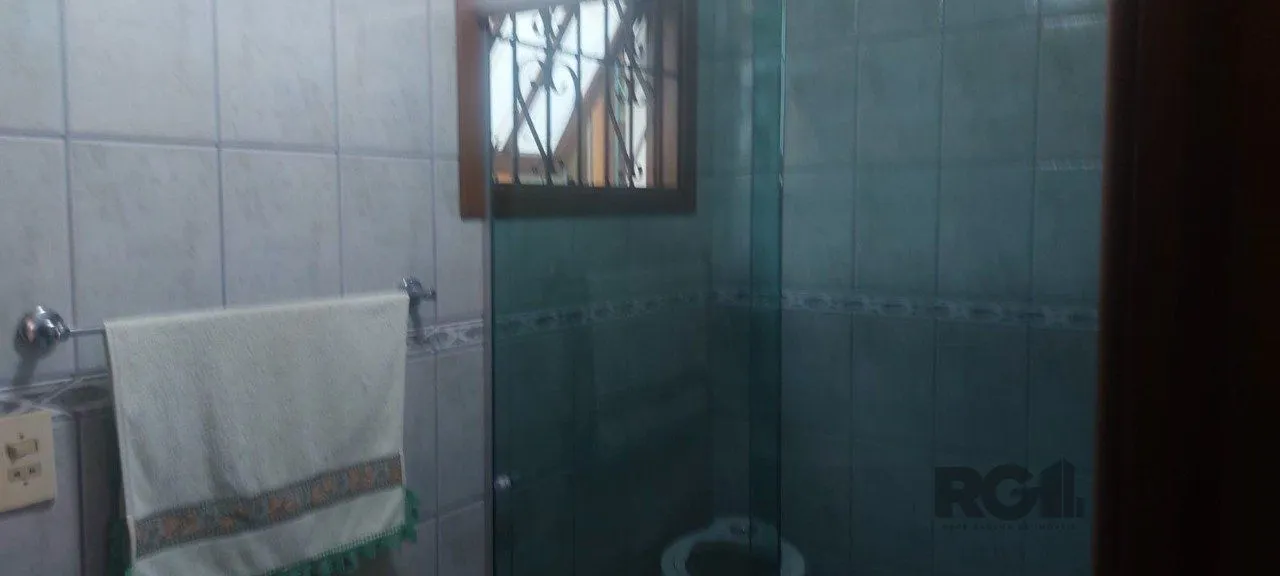 Imagem Casa 3 dormitórios à venda Medianeira Porto Alegre/RS