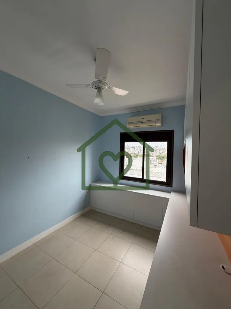 Imagem Vendo excelente apartamento semi mobiliado, poucos metros do Medplex, conta com 89 m² de área úti...