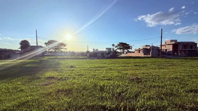 Imagem Lote com 450m² em condomínio fechado - Ninho Verde I
