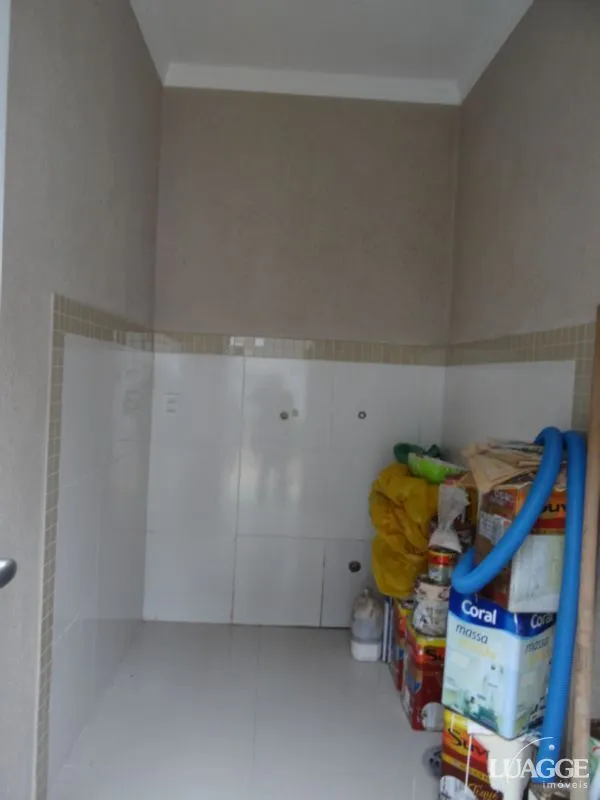 Imagem Casa para Venda - 305m², 3 dormitórios, sendo 3 suites, 4 vagas - Nonoai