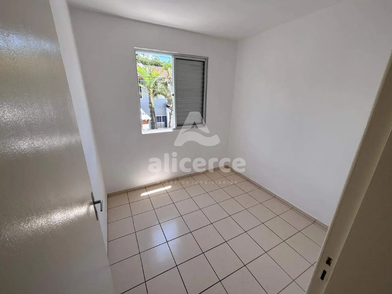 Imagem Apartamento à venda com 3 quartos , 57m² em Sertão do Maruim São José
