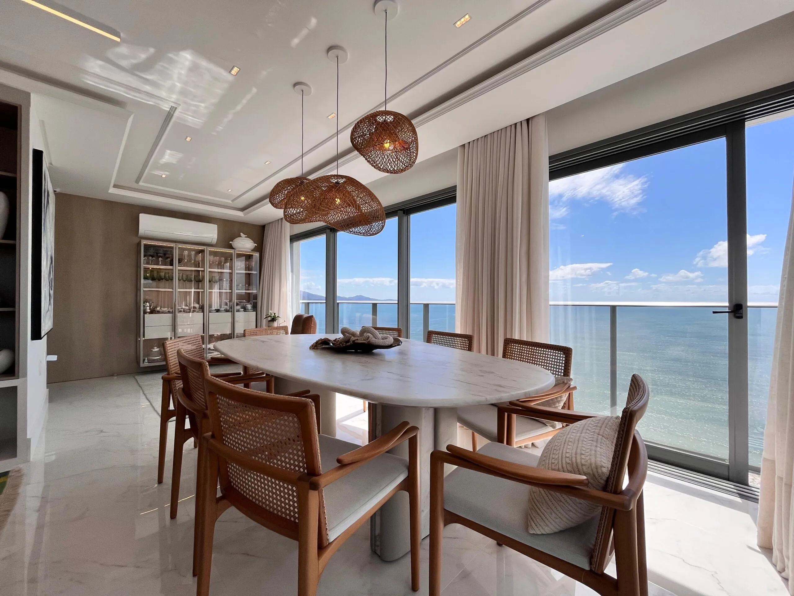 Imagem Apartamento com vista para o mar à venda com 166m2 por R$ 9.150.000,00
