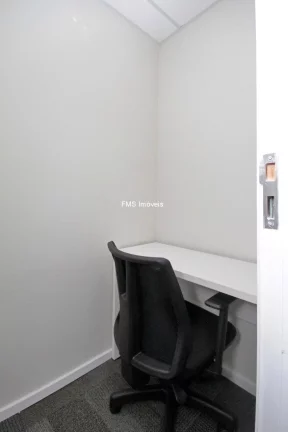 Imagem Conjunto comercial com 220m2 mobiliado na Vila Olímpia.