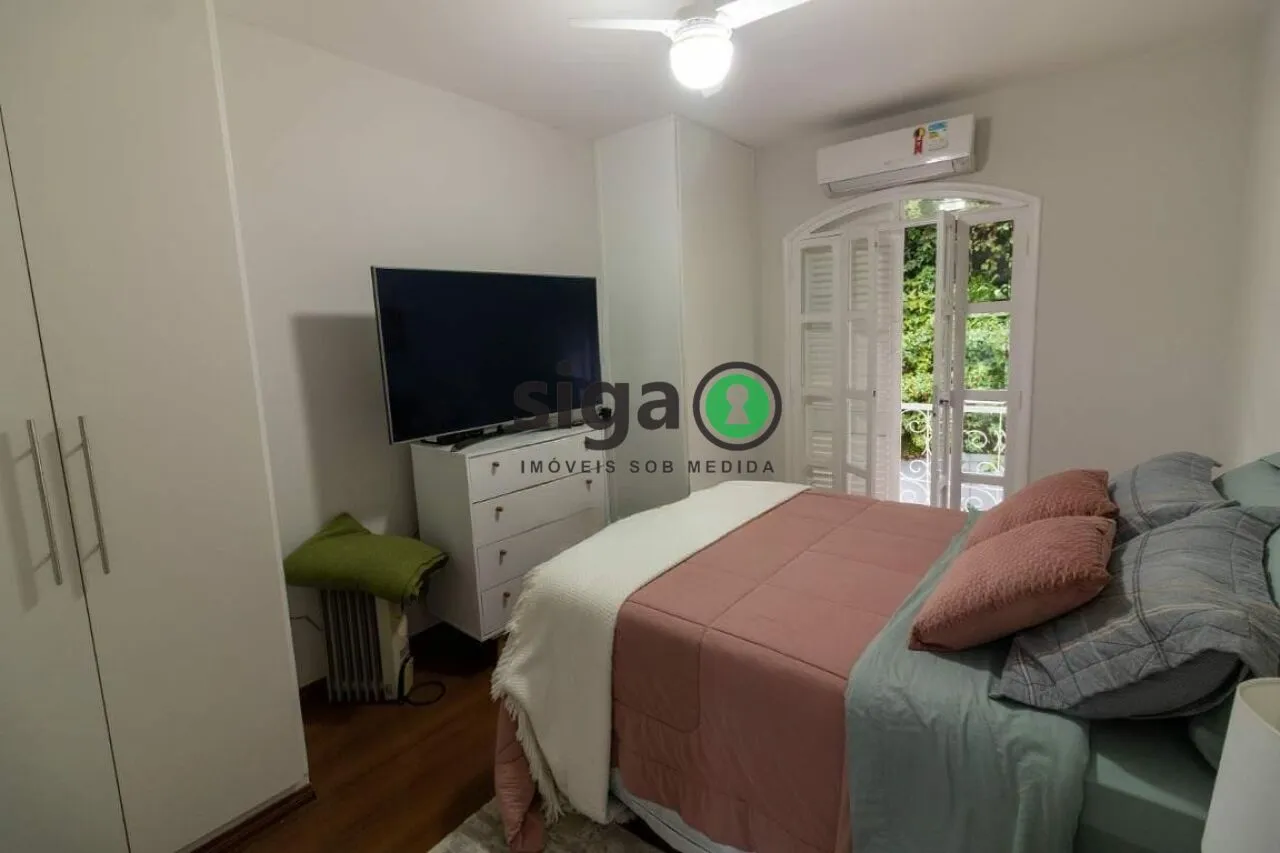 Imagem Casa à venda com 323m², 4 quartos e 3 vagas