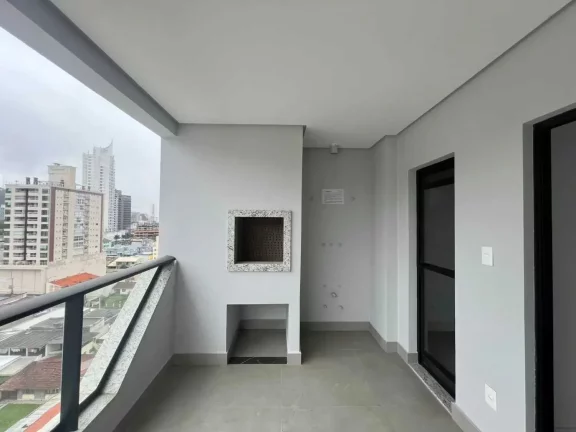Imagem Apartamento sem mobiliário com 2 dormitórios sendo 1 suítes e 1 vagas de garagem em Itajaí