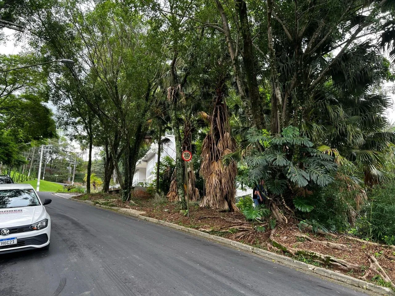 Imagem Terreno à Venda em Condomínio no Residencial Tamboré - Barueri-SP: 1.328,00 m² de Área